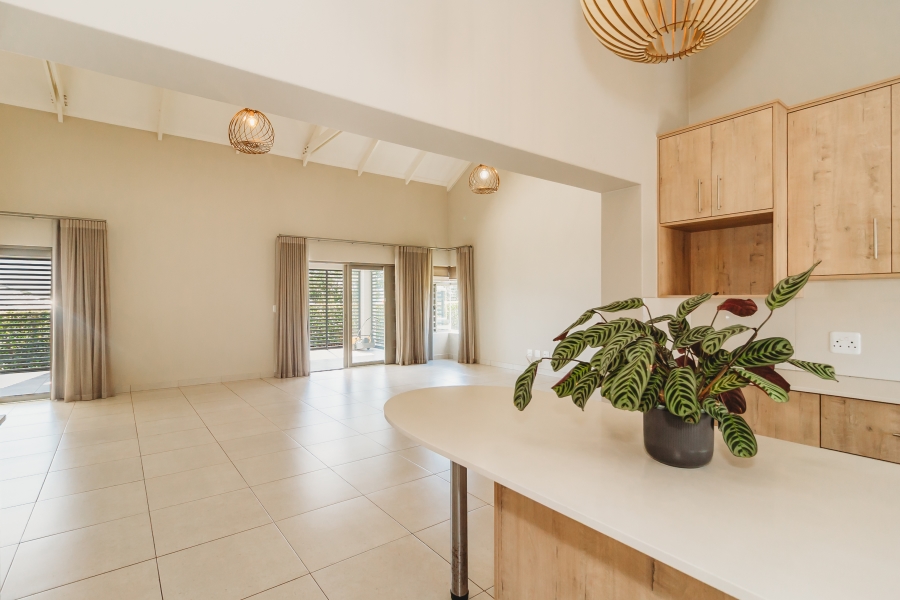 4 Bedroom Property for Sale in Kraaibosch Manor Western Cape